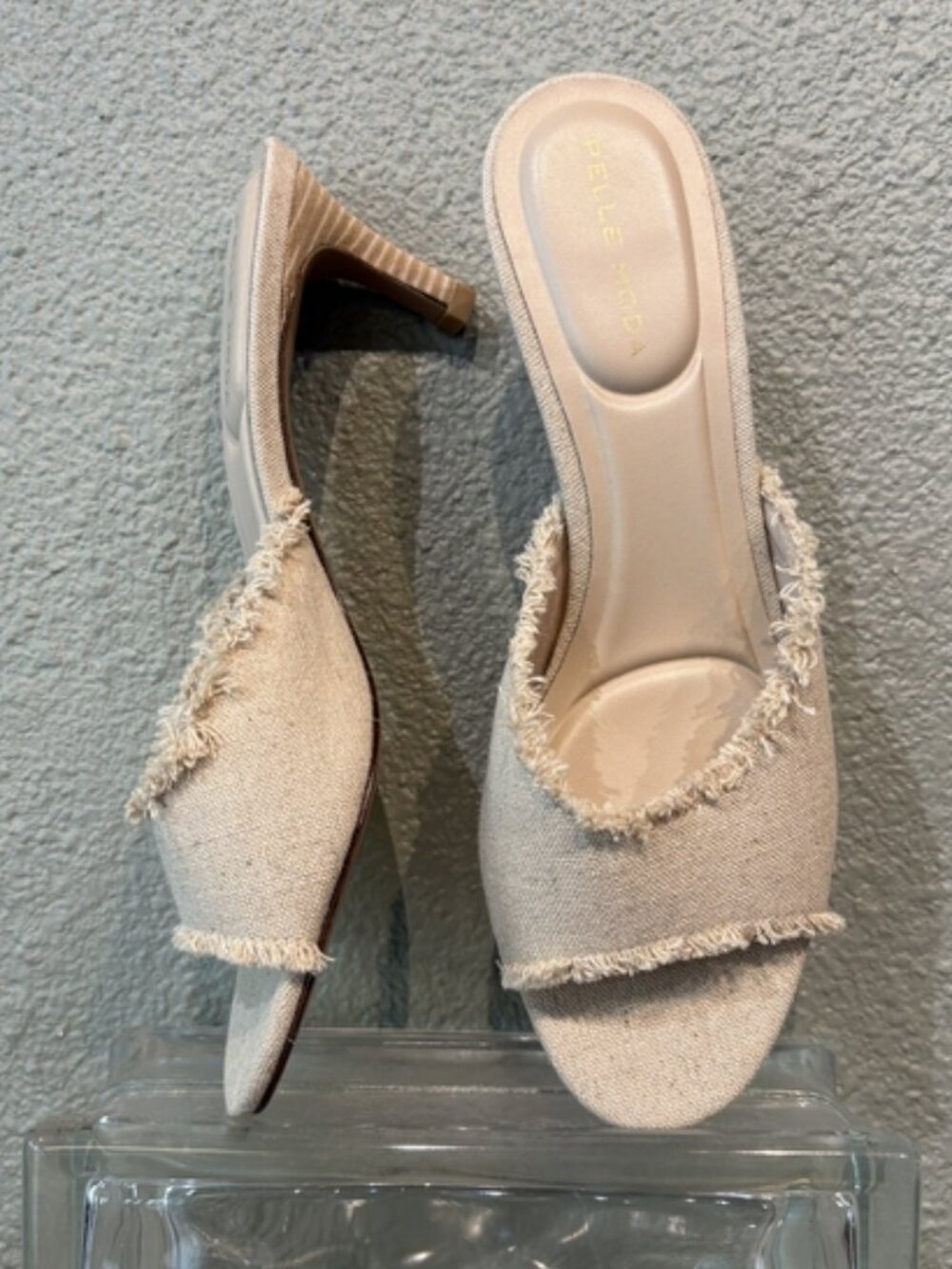 Pelle Moda Unia Natural Frayed Linen Heel - Picture 4 of 4